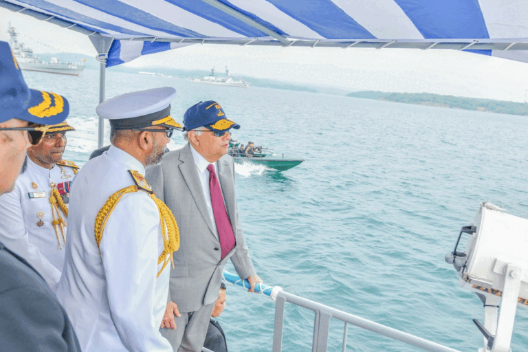 රතු මුහුදේ ආරක්ෂාව වෙනුවෙන් දායක වී මෙරට වරායන්හි ආර්ථික වටිනාකම් ආරක්ෂා කර ගැනීමට කටයුතු කළයුතුයි – ජනපති