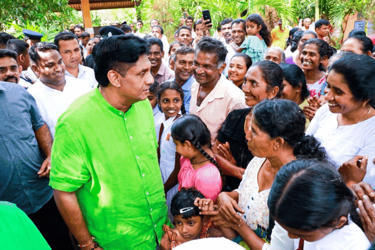 බොරු පුහු විප්ලවවාදීන්ගේ රැවටිලි කතාවලට අහු වෙන්න එපා – විපක්ෂ නායක සජිත්
