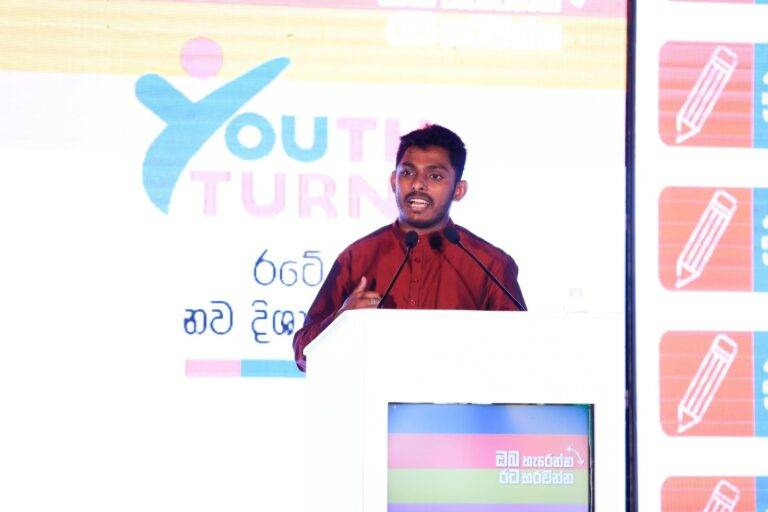 (VIDEO):රටේ අර්බුද විසඳිය හැකි නායකයා පාඨලී!