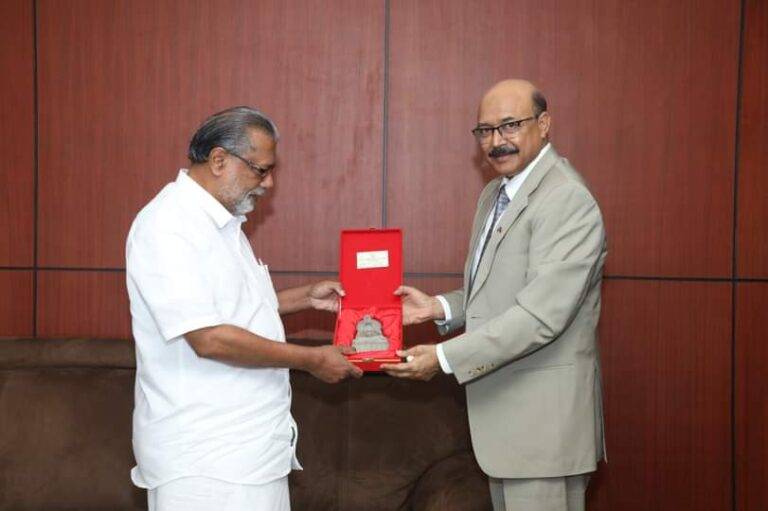 අමාත්‍ය විදුර සහ මේජර් ජෙනරාල් ෆහිම් උල් අසිස් අතර හමුවක්!