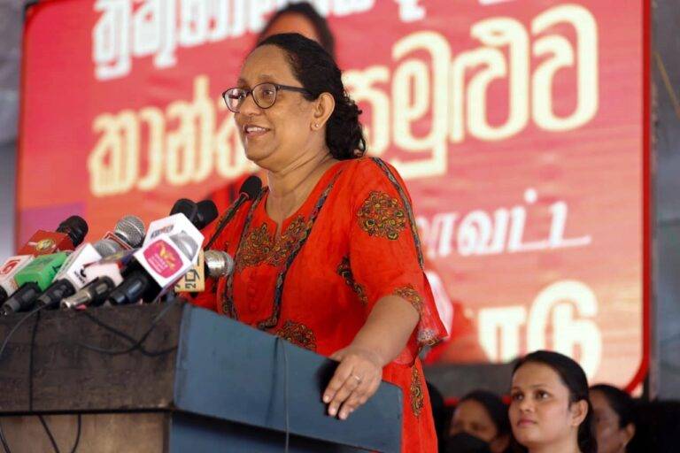 ඉතිහාසය පුරාම ආණ්ඩු හැදුවේත්, ආණ්ඩු එළවලා දැම්මෙත් ගැහැනු අපි – හරිනි