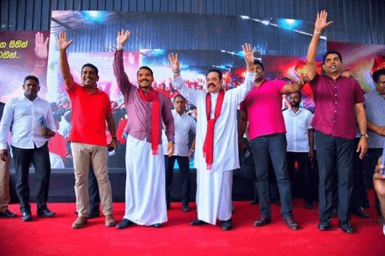 ගිනිතැබුණු කුරුණෑගල පොහොට්ටු කාර්යාලය මහින්දගේ ප්‍රධානත්වයෙන් යළි විවෘත කෙරේ (Photos)