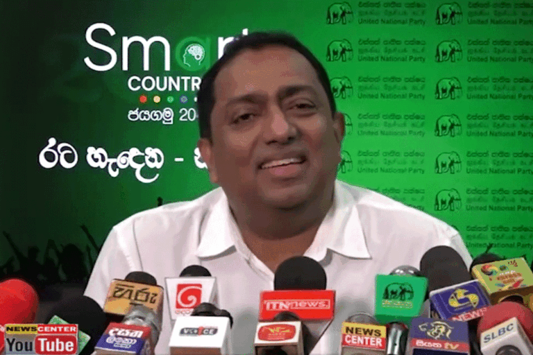 දේශපාලන වෙනසක් කරලා දිනන්න අවශ්‍ය වැඩපිළිවෙල රනිල් ළඟ තියෙනවා. තව වේලාසන වැඩියි ඒක කියන්න – අකිල