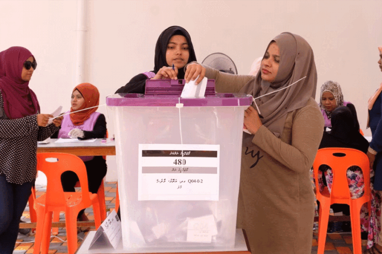මාලදිවයිනේ පාර්ලිමේන්තු මැතිවරණය අද