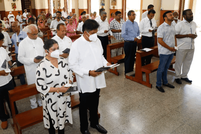 පාස්කු ත්‍රස්තයන් එක්ක අපිට ඩීල් නැහැ. තරාතිරම නොබලා දිය හැකි උපරිම දඬුවම ලබා දෙනවා – සජිත්ගෙන් පොරොන්දුවක්