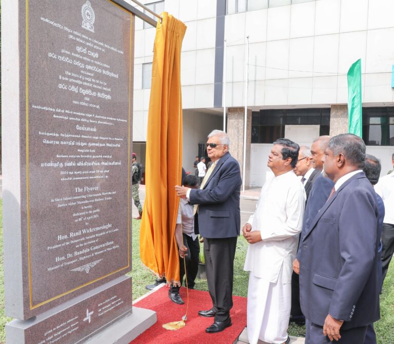අද ජනපති අතින් විවෘත වූ කොම්පඤ්ඤ වීදිය ගුවන් පාලම