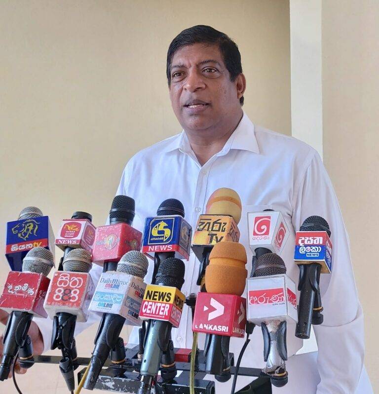 එජාපයේ ජන බලය මැයි දිනයේ දී රටට පෙන්වනවා  – රවී කියයි (VIDEO)