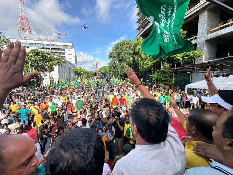 (PHOTOS):චැතම් වීදියේ සැමරූ SJB මැයි දින සැමරුම!
