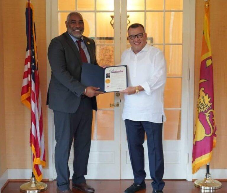 තානාපති මහින්දගේ ඉල්ලීමට වොෂින්ටනය වෙසක් නිළ දිනයක් ලෙස පිළිගනී.වෙසක් නිළ උත්සවය 23 දා ධවල මන්දිරයේදී.