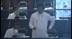 (VIDEO):එයාර් ලයින් ප්‍රශ්නය ඇවිලෙයි.හේෂා සහ ඇමති සිරිපාල වාග් සංග්‍රාමයක!