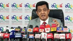 (VIDEO):පාර්ලිමේන්තුව නැතත් කැබිනට් එකෙන් පාලනය කළත් ජනාධිපති කෙනෙක් නැතුව මේ රට පාලනය වෙලා නැහැ – චරිත