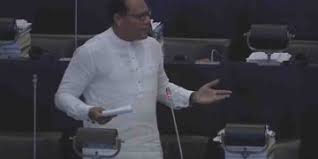 (VIDEO):ප්‍රජා උපදේශන කමිටු යෝජනාවෙන් පාර්ලිමේන්තුව ඇවිලෙයි.දයාසිරි දිනේෂ් එක්ක දරුණු පැටලිල්ලක!
