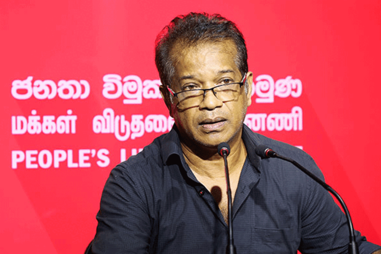 බල්ලා කණපිට ගැහුවා වගේ අපි රට වෙනස් කරනවා. අපට තුනෙන් දෙකක් මදි, ආසන්න 200ක මහා බලයක් ඕනෑ – ලාල්කාන්ත