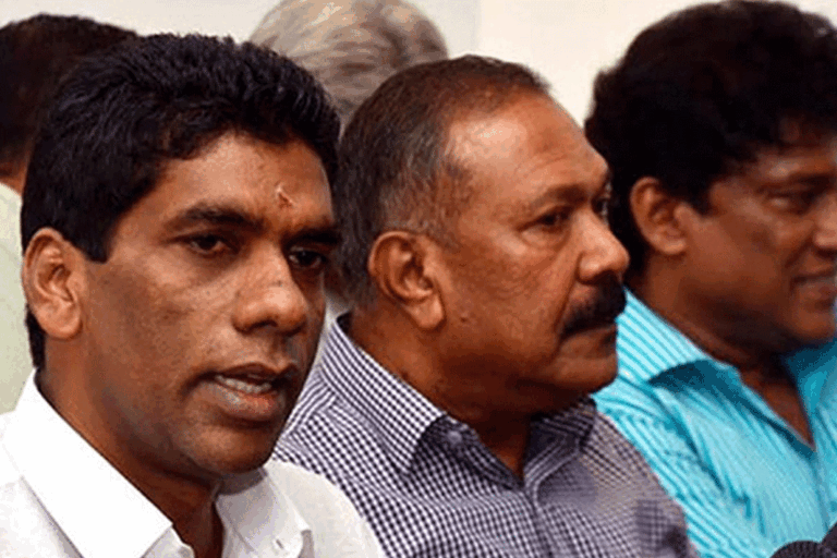 බොරු ප්‍රචාරවලට රැවටෙන්න එපා. මම, මනෝ, රාධාක්‍රිෂ්ණන්, හකීම්, බදූර්දීන් අපි කවුරුත් සජබ දාලා යන්නේ නෑ – දිගම්බරන්