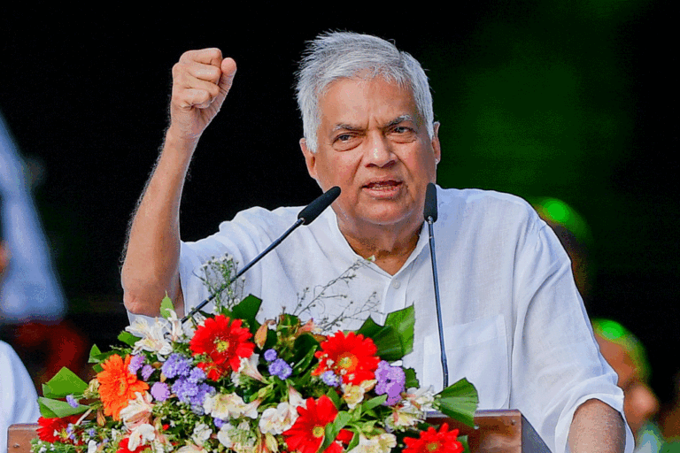 රනිල් : පැරදුණත් දිණුම් ලාංකික දේශපාලනයේ නාකියා ….