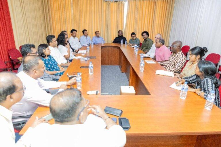 දෙස් විදෙස් ආර්ථික විශේෂඥ කණ්ඩායමක් හා NPP අතර හමුවක්!