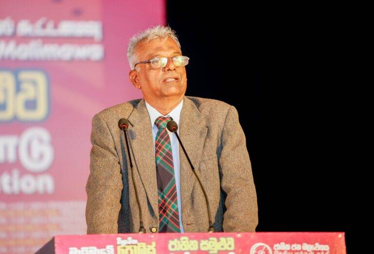 අධිකරණයෙන් වරදකරු වූ පුද්ගලයෙක් තාමත් ඒ තනතුරේ.ඒකද නීතියේ ආධිපත්‍ය – ජ්‍යෙෂ්ඨ නියෝජ්‍ය පොලිස්පති රවී සෙනෙවිරත්න ප්‍රශ්න කරයි!