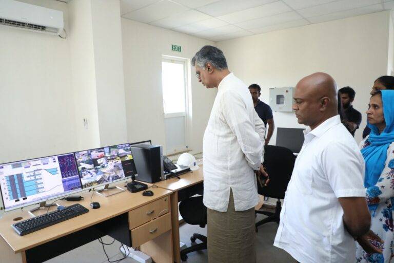 පාඨලී ඇතුළු මන්ත්‍රීවරු පිරිසක් අඹතලේ, කළු පාලම සහ නාගලගම් වීදිය පොම්පාගාරවල නිරීක්ෂණ චාරිකාවක!