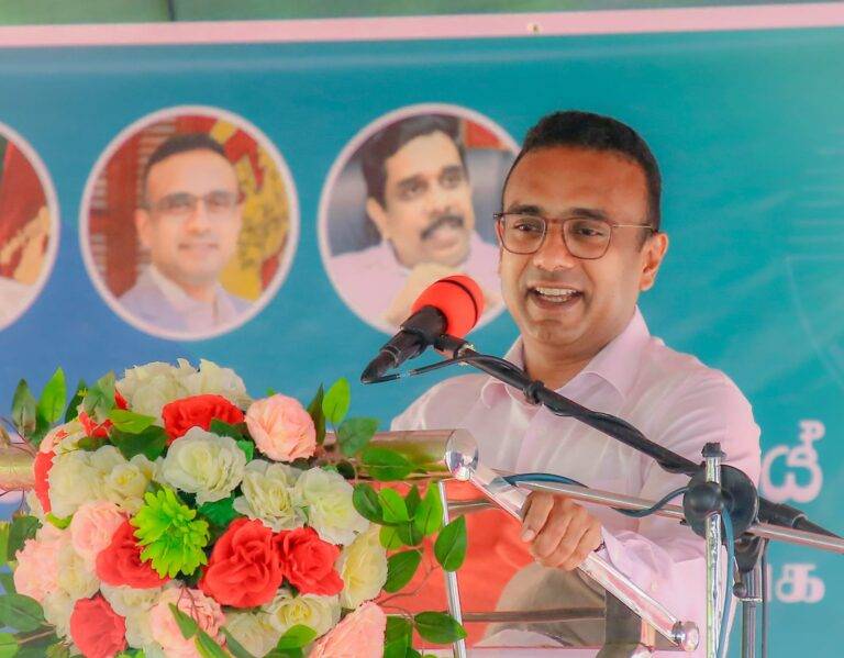 තෙල් නැති, ගෑස් නැතිව තිබුණ රට කෙමෙන් කෙමෙන් ගොඩ එනවා -මනූෂ