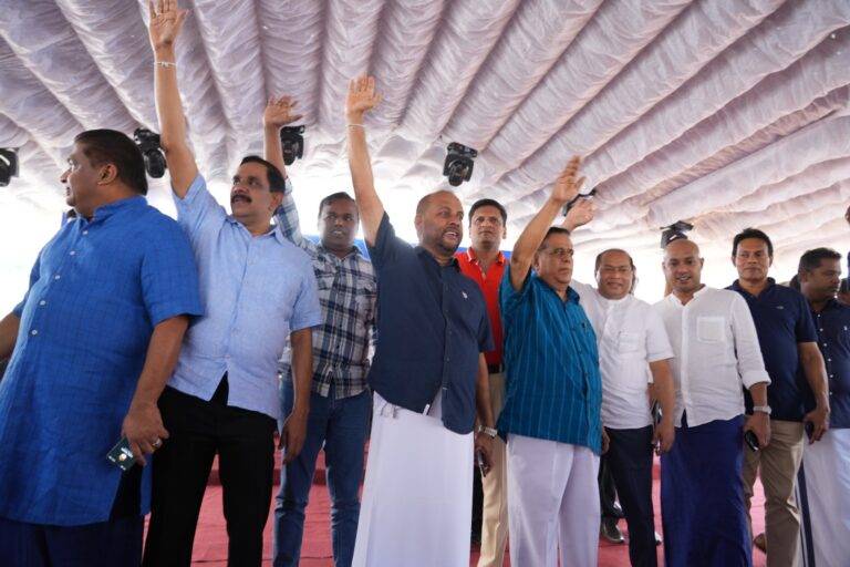 නව සන්ධානයේ වැල්ලවාය රැළියට ජන ගඟක් – පොහොට්ටුවේ රාජ්‍ය ඇමති වියාලේන්ද්‍රනුත් නව සන්ධානයට!