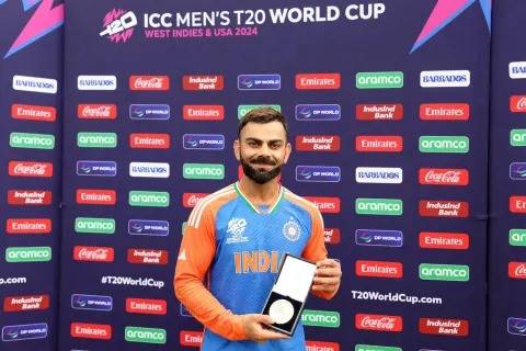 KING KHOLI අන්තිම මොහොතේ අසිපත කොපුවෙන් එළියට ගනියි