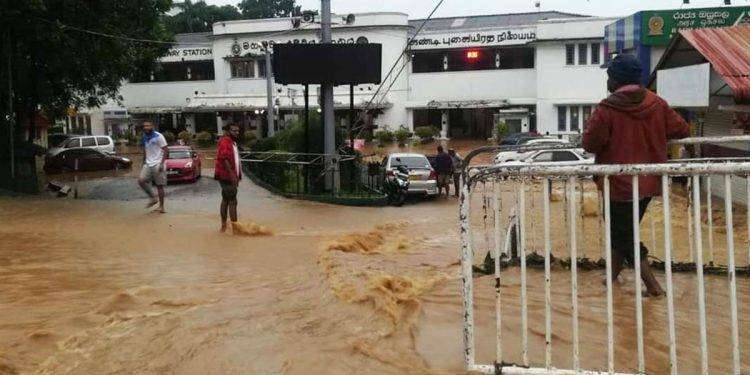 ආපදා හේතුවෙන් මහනුවර දිස්ත්‍රික්කයේ පවුල් 64ක 244ක් අවතැන්