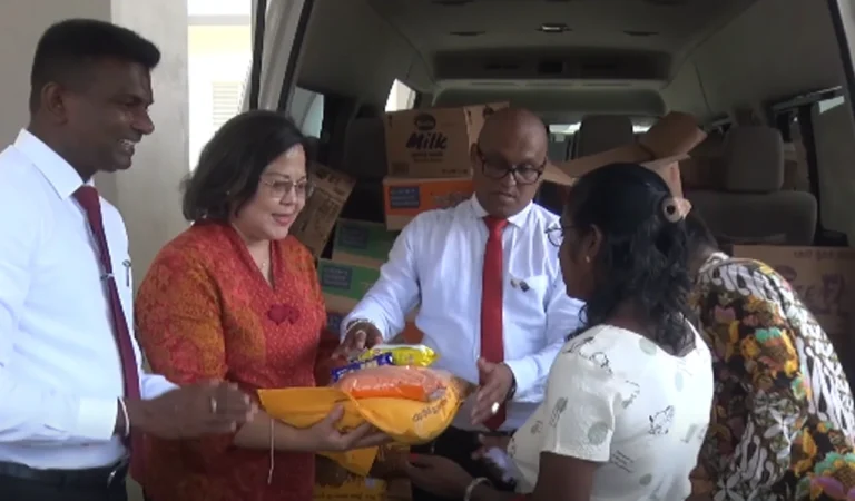 අයහපත් කාලගුණයෙන් පීඩාවට පත් රත්නපුර අවතැන්වූවන් සඳහා ආධාර!
