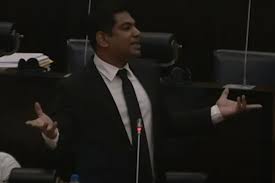 (VIDEO):සජිත් පනත ගැන දන්න දෙයක් නැහැ.ඇමති කංචන සජිත්ව අවුස්ස ගනී!