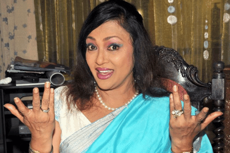 කවුරුත් බාර නොගද්දී රනිල් තමයි කරගැහුවේ. ඉතුරු ටිකත් කරගන්න එතුමාටම දුන්නා නම් හරි – ඇමතිනී ගීතා
