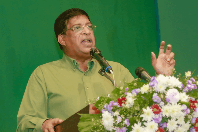 රනිල්ගේ සන්ධානය එළිදක්වන දිනය ගැන රවීගෙන් ඉඟියක්
