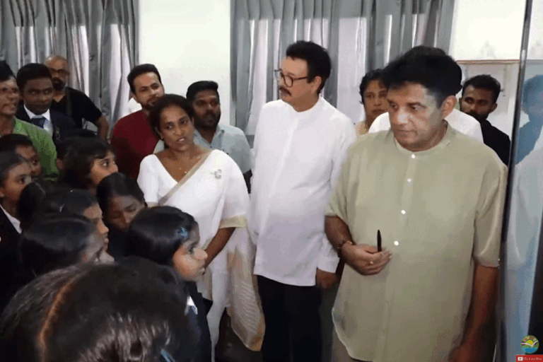 රැකියා ලබාගත නොහැකි උපාධිධාරීන් බිහිකිරීම විහිළුවක්. IT සහ ඉංග්‍රීසි භාෂා අධ්‍යාපනය ප්‍රචලිත කළ යුතුයි – සජිත් (VIDEO)