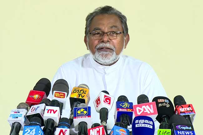 මිනිස්සුන්ට දැන් තියෙන ප්‍රශ්න හොඳටම ඇති.ජාති,ආගම්වාද අවුස්සන්න එපා – ගලගොඩඅත්තේ හිමිගෙන් කතෝලික සභාව ඉල්ලයි!