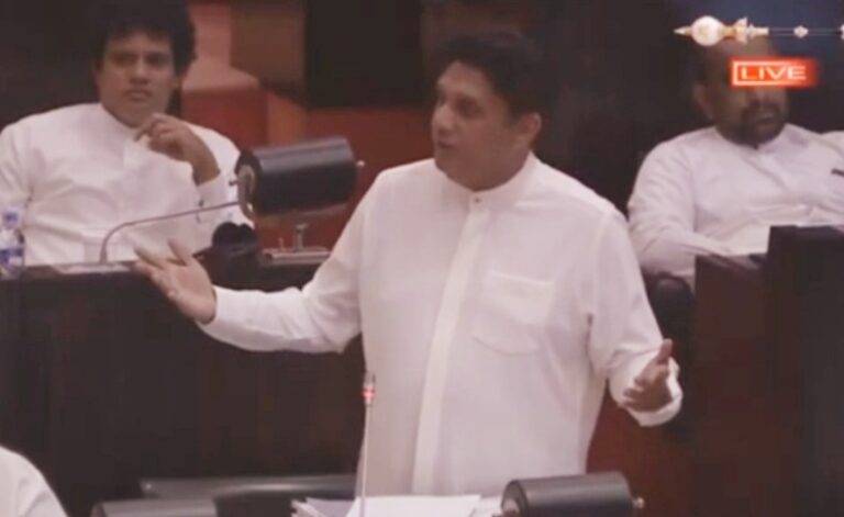 පොලිස්පතිට ලැබුණු අධිකරණ නියෝගයෙන් පාර්ලිමේන්තුවත් උණුසුම්.විපක්ෂ නායක කථානායකව සෘජුවම ප්‍රශ්න කරයි.ජනාධිපතිටත් ප්‍රශ්නයක්!