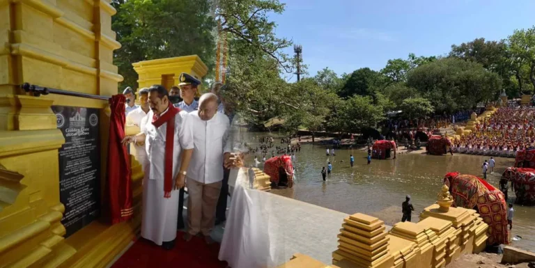 කතරගම මැණික් ගඟේ ඉදිකල ලංකාවේ ප්‍රථම ස්වාභාවික ජල පා සෝදන පිවිසුම් මාර්ගය විවෘත වේ!