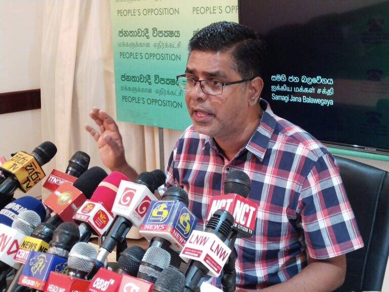 පොහොට්ටුවේ බල බිඳිලා ඉවරයි.සමඟියේ කවුරුවත් රනිල් ළඟට යන්නේ නැහැ – මුජිබර්