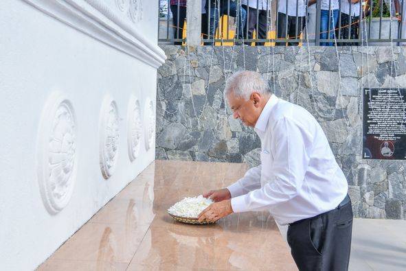 නව මාවතකට රට ගෙනයාමේ සහ නව සමාජ ක්‍රමයක් බිහිකිරීමේ දී මහා සංඝරත්නයේ අවවාද, අනුශාසනා ඉතා වැදගත් වෙනවා – ජනපති