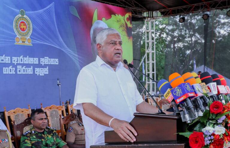රටේ පෝළිම් යුගය අවසන් කළේ ජනපති රනිල් – ටිරාන්
