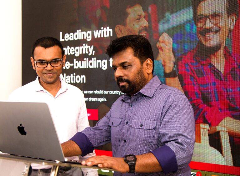 මාලිමාව යුග පෙරළියක. AI තාක්ෂණයෙන් ප්‍රතිපත්ති ප්‍රකාශනය ඉදිරිපත් කළ පළමු ආසියානු දේශපාලන නායකයා බවට AKD පත්වෙයි!