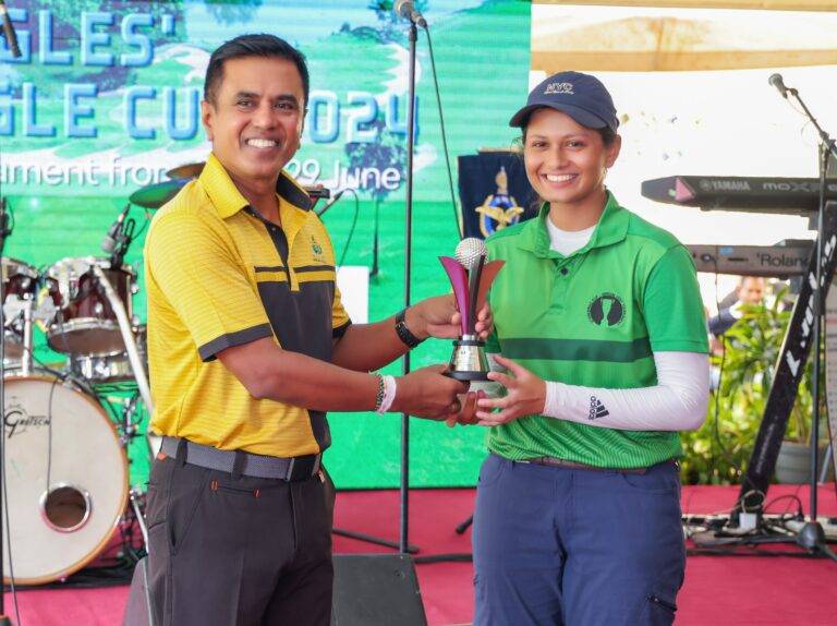 කොළඹ රාජකීය ගොල්ෆ් සමාජය ඊගලස් කුසලාන ත්‍රීමලේ සිට කොළඹ ගෙන එති
