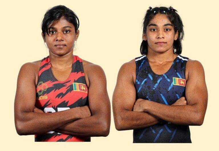 ඉන්දියානු ක්‍රීඩිකාවන්, නෙත්මි සහ නිපුනි ලෝකඩ අසළ රඳවයි
