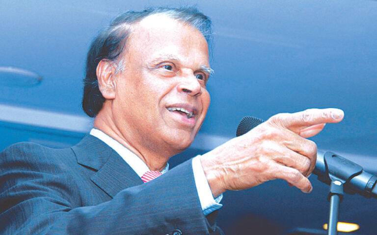 රිචඩ් පීරිස් සමූහයේ සභාපතිට ලිංගික අතවර චෝදනා!