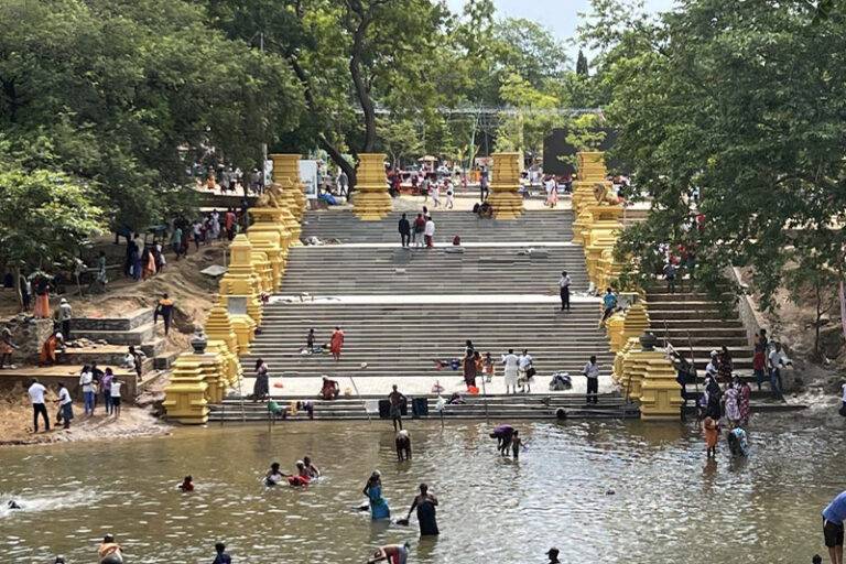 කතරගම දේවාලයේ ස්වර්ණ ප්‍රවේශය අද (21) විවෘත කෙරේ