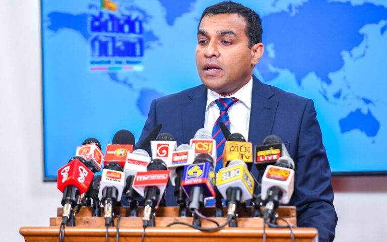 රටේම ආරක්ෂාව තහවුරු කරන්න – ආරක්ෂක රාජ්‍ය ඇමතිගෙන් ආරක්ෂක ප්‍රධානීන්ට උපදෙස්!