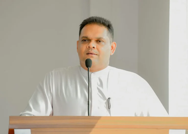 රාජ්‍ය අමාත්‍ය ශෙහාන්ගෙන් සුබ පණිවුඩයක්!