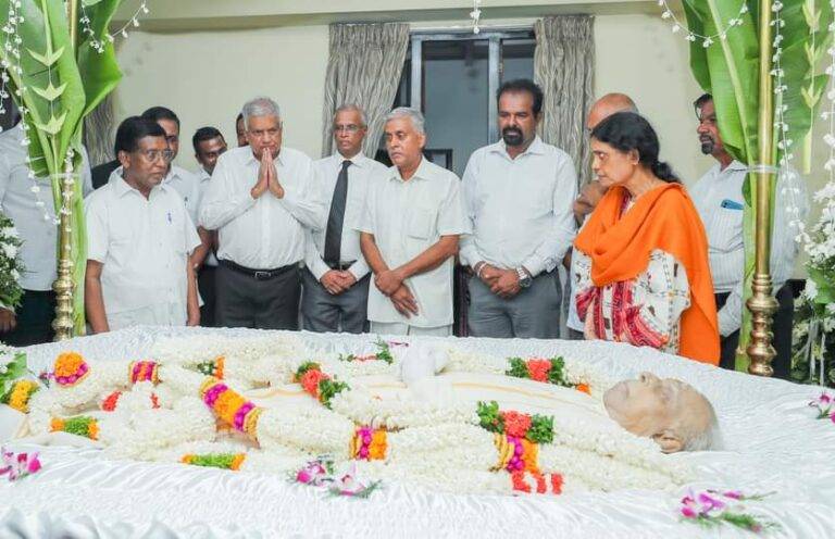 අභාවප්‍රාප්ත ආර්. සම්බන්ධන් මහතාගේ දේහයට ජනපති අවසන් ගෞරව දක්වයි!