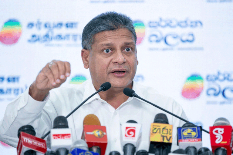 ඉස්සර නම් දිලිත්ට ගේමක් නෑ. දැන් නම් පුතේ ලේසි වෙන්නෑ !