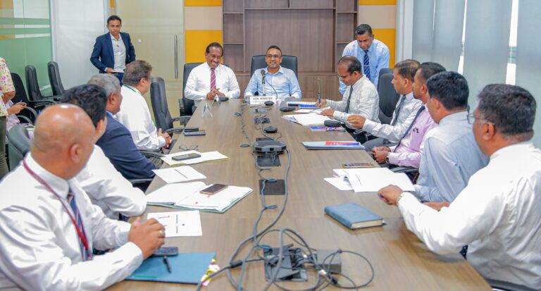 වතු කම්කරුවන්ගේ දිරි දීමනාව ලබා දීමට වතු සමාගම් 09ක් එකඟ වුණා – මනූෂ