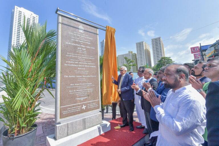 ජනපති අතින් කොම්පඤ්ඤවීදිය ගුවන් පාලම විවෘත වෙයි!