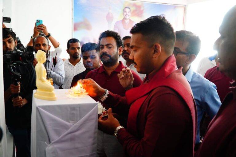 සමහර තීන්දු පෞද්ගලිකව ගන්නවා. සමහර අය තීන්දු ප්‍රතිපත්තිමය වශයෙන් ගන්නවා – නාමල්