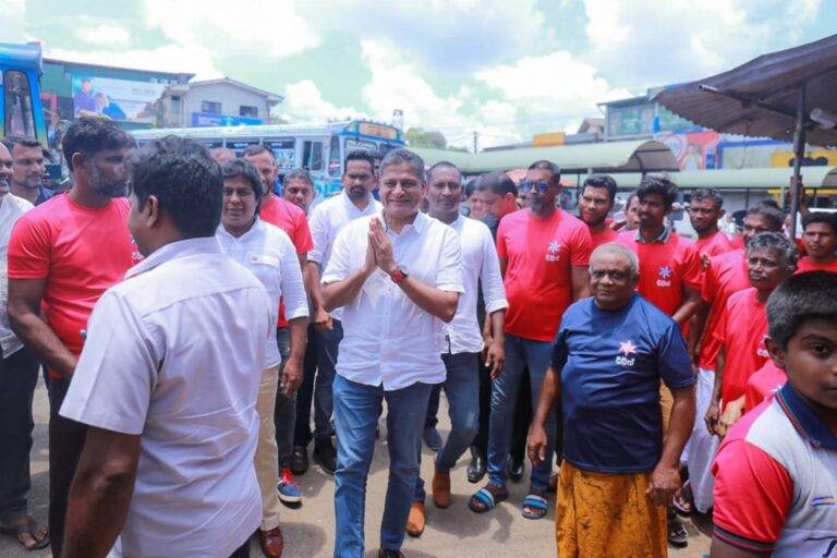 ”ගෙදරට පායන තරුව” දිලිත් ගෙයින් ගෙට යයි!